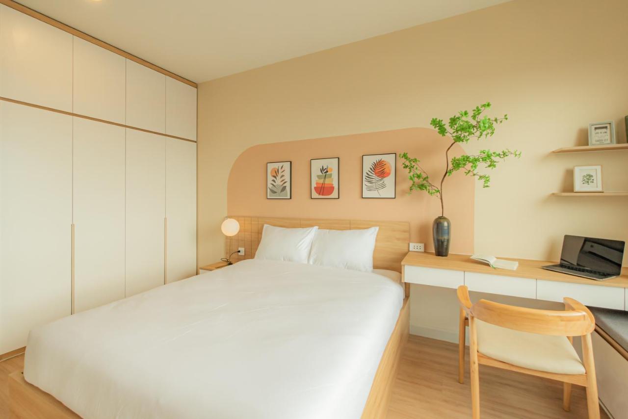 9Trip Stay In Soho Residence - 3 Bedrooms Apartment In District 1, Next To Bui Vien Walking Street - Free Saigon Nightlife Walking Tour โฮจิมินห์ซิตี้ ภายนอก รูปภาพ