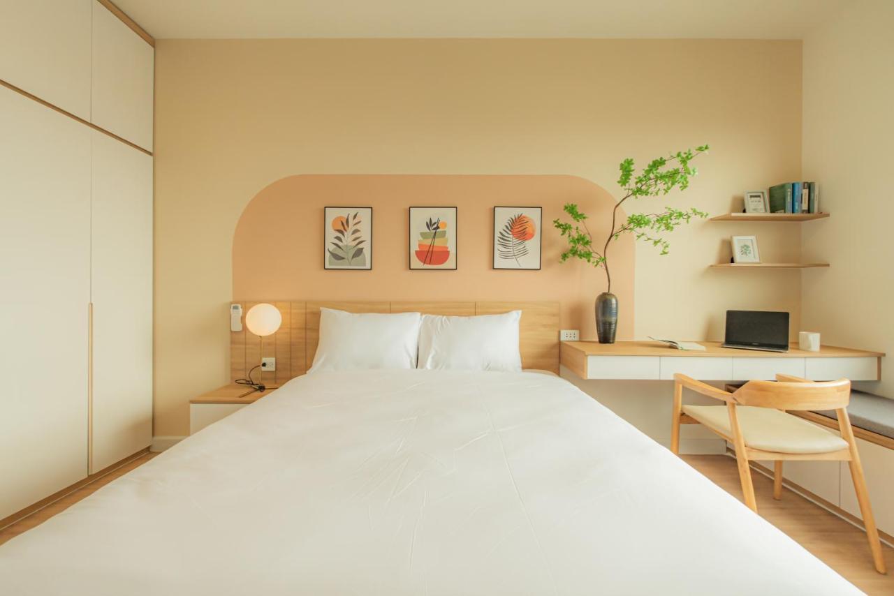 9Trip Stay In Soho Residence - 3 Bedrooms Apartment In District 1, Next To Bui Vien Walking Street - Free Saigon Nightlife Walking Tour โฮจิมินห์ซิตี้ ภายนอก รูปภาพ